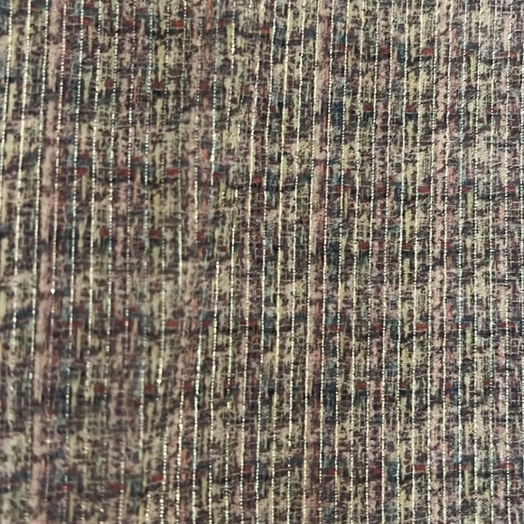 Lavender and silver sleeveless blouse - Picture 4 of 6